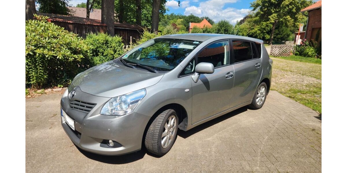 Toyota Verso 186.255 km 6.490 &euro; Dahlem 21368