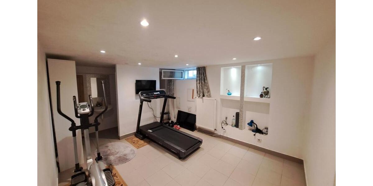 Reihenhaus Neunkirchen - 6 Zimmer, 145 m&sup2;, 235.000&euro; | Angebot:26716802