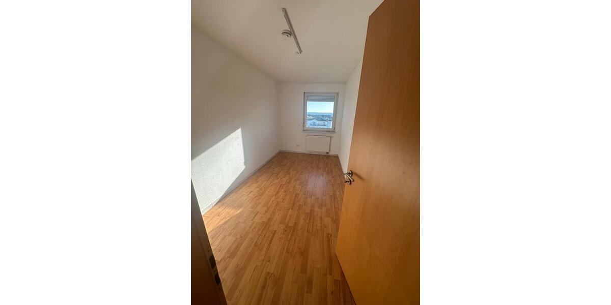 Etagenwohnung Villingen-Schwenningen Schwenningen - 5 Zimmer, 112 m&sup2;, 1.470&euro; | Angebot:26317434