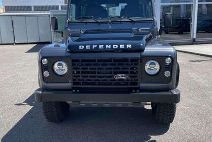 Land Rover Defender 19.900 km 79.900 € Singen 78224