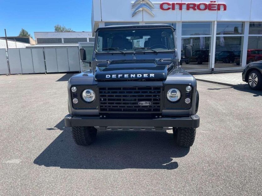 Land Rover Defender 19.900 km 79.900 € Singen 78224