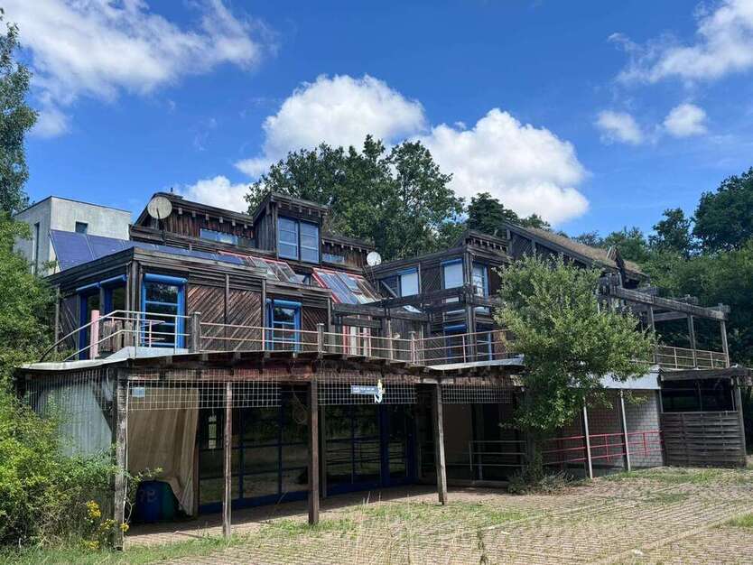 Haus zum Kaufen in Katzweiler 748.000 € 322 m²