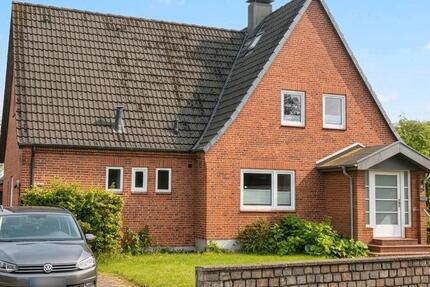 Haus Harrislee - 5 Zimmer, 140 m&sup2;, 345.000&euro; | Angebot:26857960