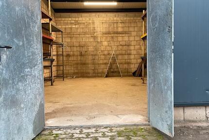 Lager Lagerhalle Lagerfläche Magazin zimmer