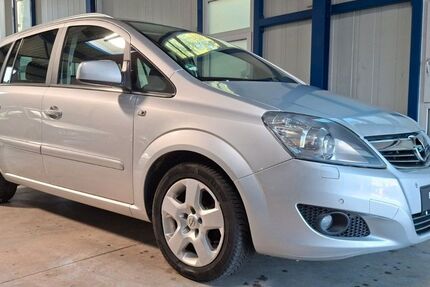 Opel Zafira 197.000 km 5.499 &euro; Winterbach 73650