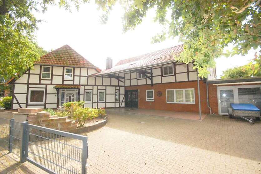 Haus zum Kaufen in Volkse 495.000 € 480 m²