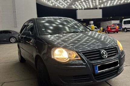 VW Polo 180.000 km 2.600 € Nürnberg 90478