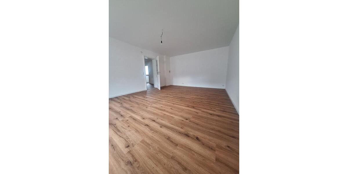Mehrfamilienhaus, Wohnhaus Pförring - 8 Zimmer, 306 m&sup2;, 2.700&euro; | Angebot:26222982
