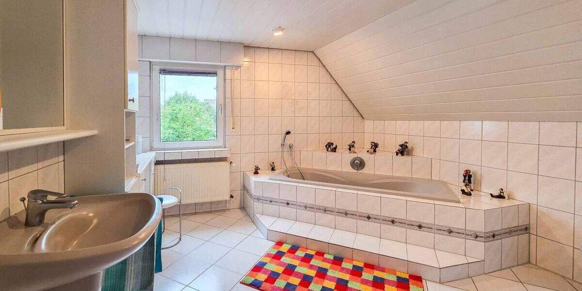 Mehrfamilienhaus, Wohnhaus Troisdorf Bergheim - 8 Zimmer, 449.000&euro; | Angebot:24779259