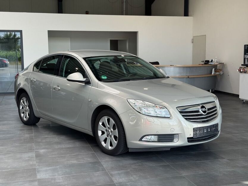 Opel Insignia 248.000 km 2.990 € Neuenhaus 49828