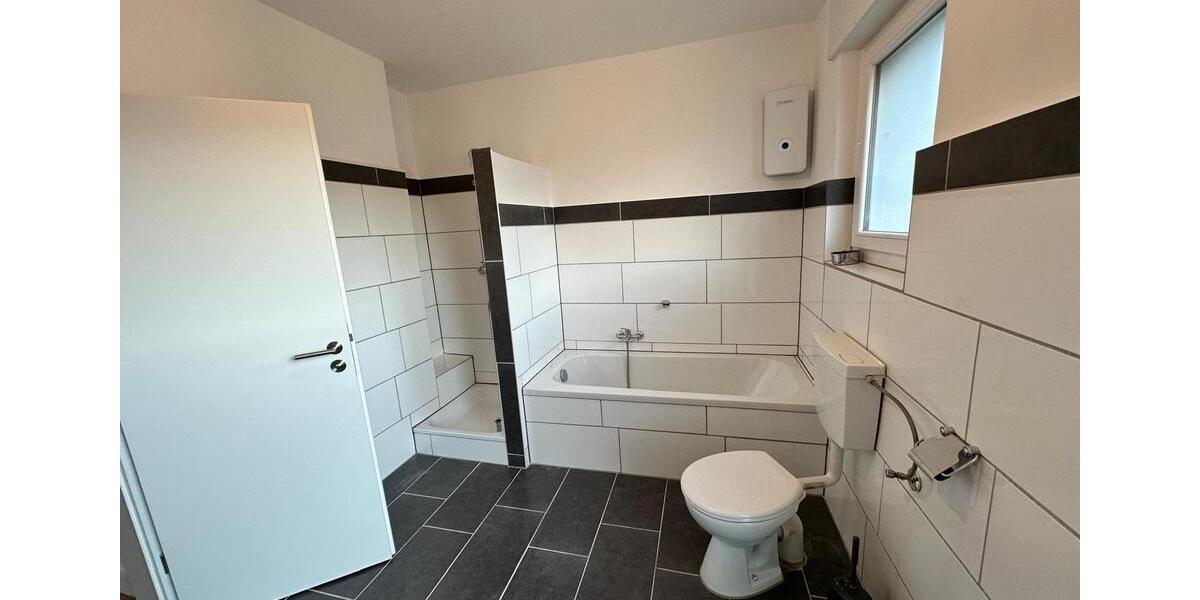 Hochparterre Bad Wünnenberg - 3 Zimmer, 115 m&sup2;, 750&euro; | Angebot:24859522