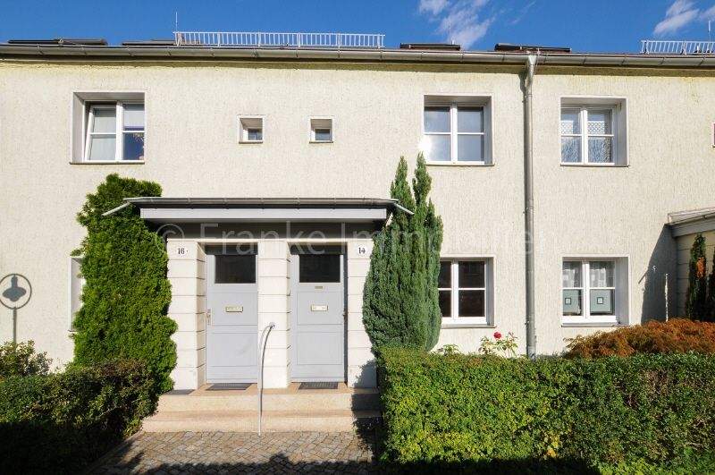 Trachau - denkmalgeschütztes Reihenmittelhaus zum Ausbau 4 zimmer