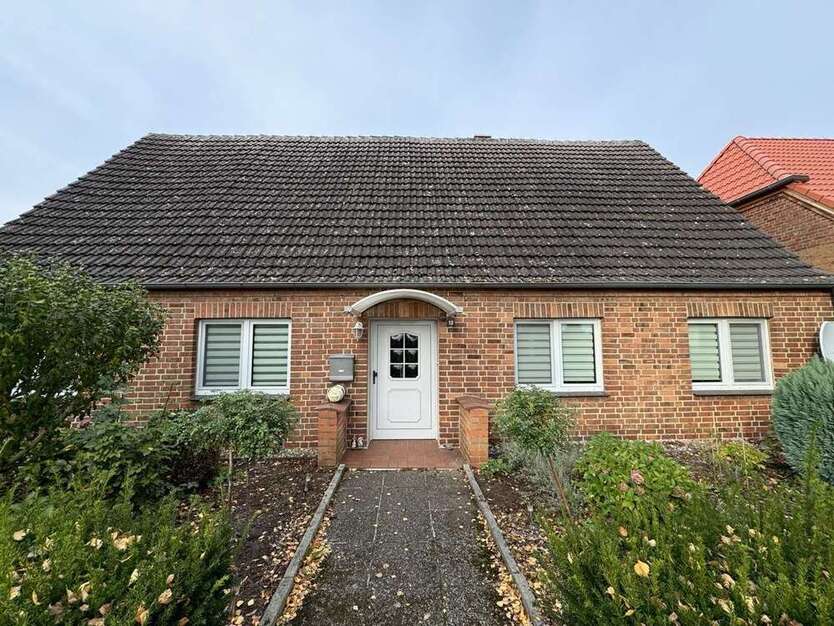 Haus zum Kaufen in Groß Laasch 110.000 € 108 m²