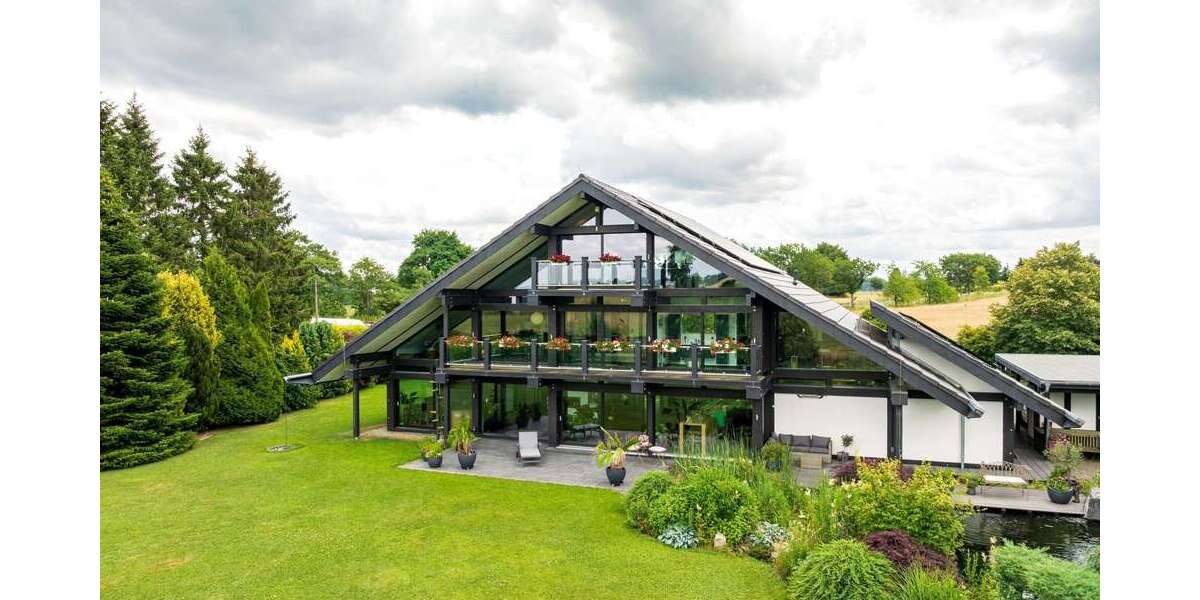 Einfamilienhaus Hellenthal - 7 Zimmer, 396 m&sup2;, 895.000&euro; | Angebot:26933958