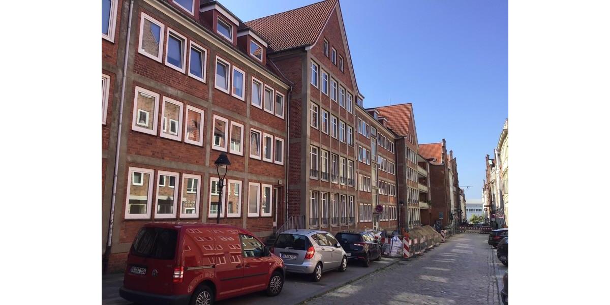 Dachgeschoßwohnung Lübeck Innenstadt - 3 Zimmer, 69 m&sup2;, 688&euro; | Angebot:26251341