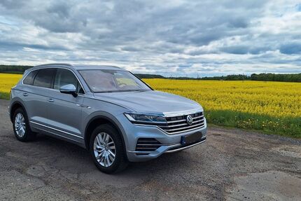 VW Touareg 161.000 km 26.450 &euro; Dresden 01099