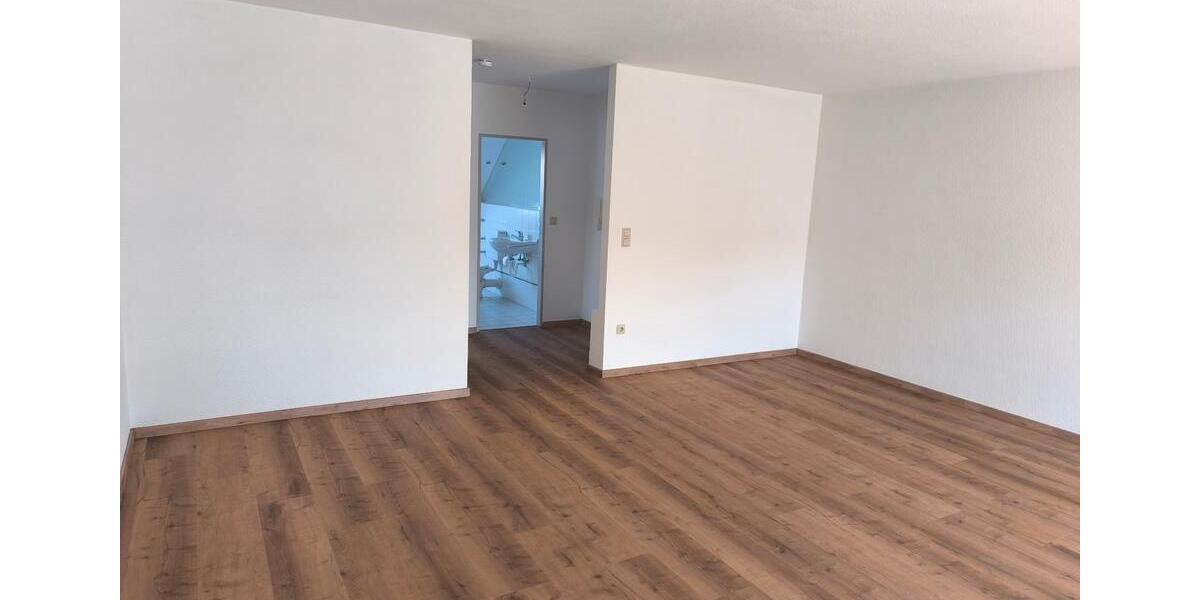 Dachgeschoßwohnung Gießen Allendorf - 2 Zimmer, 73 m&sup2;, 780&euro; | Angebot:26301279