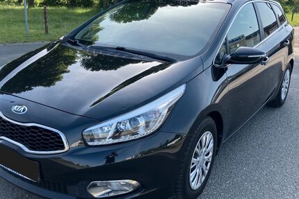 Kia ceed Sportswagon 70.000 km 12.000 &euro; Leuna 06237