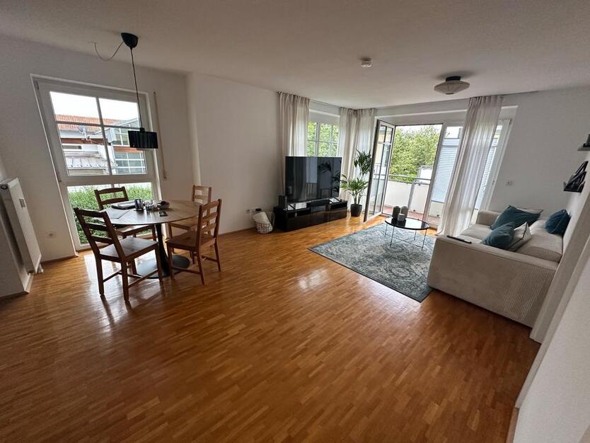 HelleFreundliche 2-Zim. Wohnung - Balkon&Tiefgarage Bad Aibling