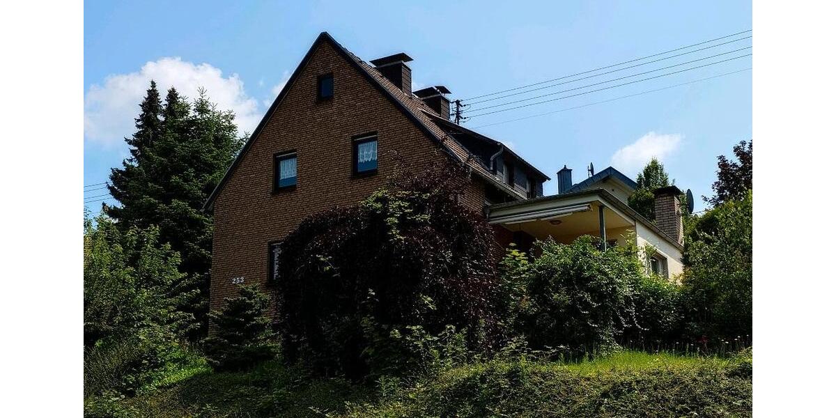 Großes Einfamilienhaus in Königswinter-Thomasberg 7 zimmer