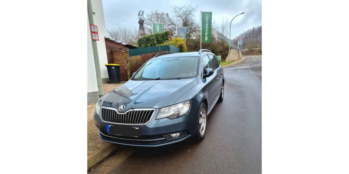 Skoda Superb 220.000 km 6.800 &euro; Püttlingen 66346