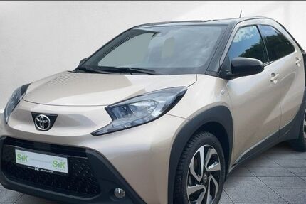 Toyota Aygo (X) 9.523 km 15.880 &euro; Stade 21680
