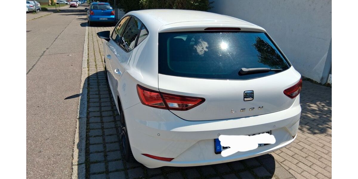 Seat Leon 63.767 km 12.500 &euro; Esslingen 73733