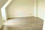 Dachgeschoßwohnung Wilhelmshaven - 2 Zimmer, 45 m&sup2;, 400&euro; | Angebot:25960045