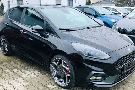 Ford Fiesta 104.000 km 14.700 &euro; Penzberg 82377