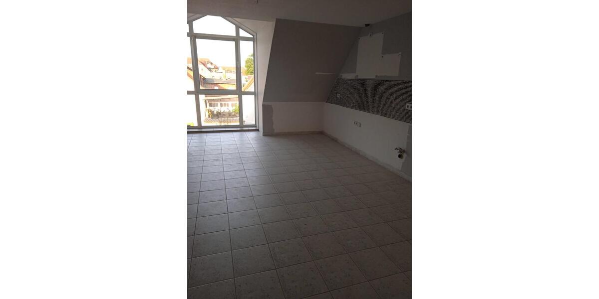Dachgeschoßwohnung Penzlin - 3 Zimmer, 80 m&sup2;, 600&euro; | Angebot:26253820