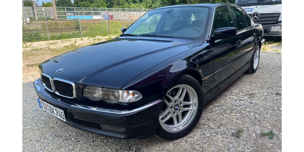BMW 740 269.566 km 15.900 &euro; Zorneding 85604
