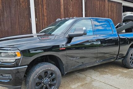 Dodge RAM 128.000 km 70.500 &euro; Unterreit 83567