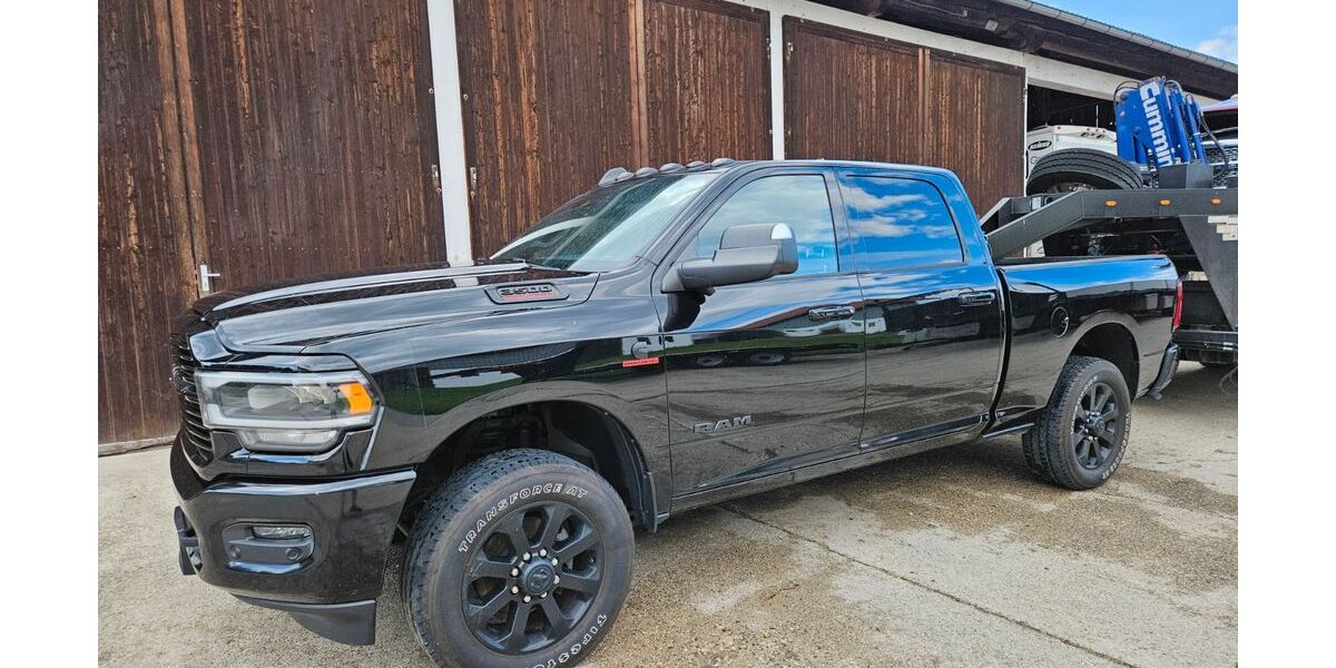 Dodge RAM 128.000 km 70.500 &euro; Unterreit 83567