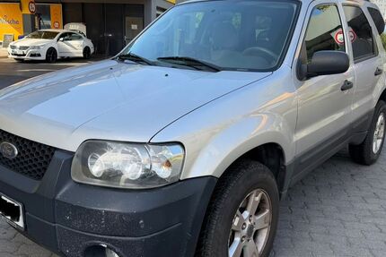 Ford Maverick 196.000 km 3.499 &euro; Berlin 13055