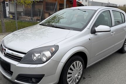 Opel Astra 50.000 km 3.999 &euro; Hohenlinden bei München 85664