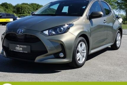 Toyota Yaris 15.302 km 18.740 &euro; Lippstadt 59557