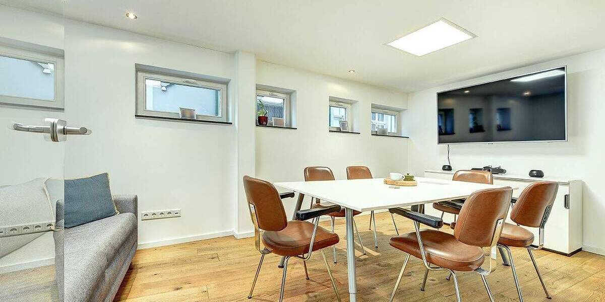 Mehrfamilienhaus, Wohnhaus Mettmann - 9 Zimmer, 307 m&sup2;, 3.700&euro; | Angebot:23824613