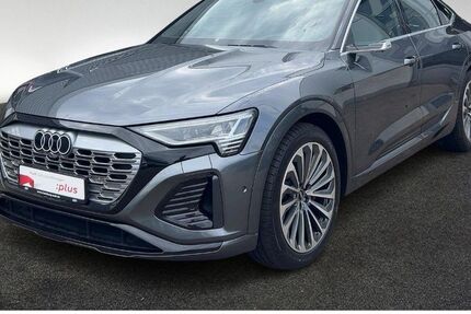 Audi Q8 e-tron 49.399 km 54.950 &euro; Hamburg 22529