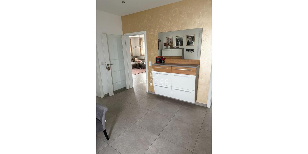 Einfamilienhaus Langquaid - 8 Zimmer, 260 m&sup2;, 2.000&euro; | Angebot:23861895