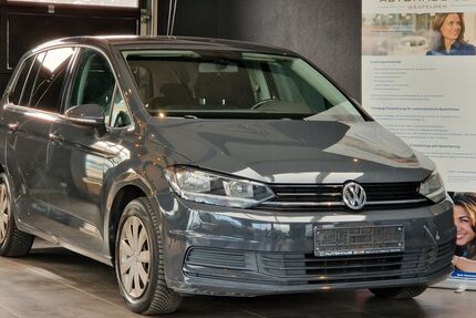 VW Touran 209.500 km 8.999 &euro; Gäufelden 71126