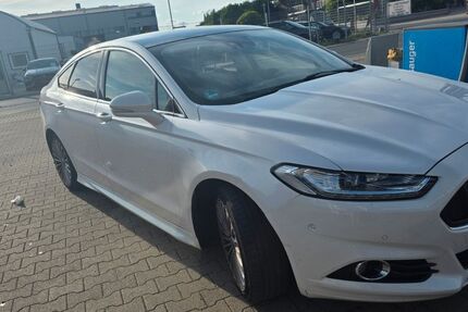 Ford Mondeo 204.000 km 10.000 &euro; Hockenheim 68766