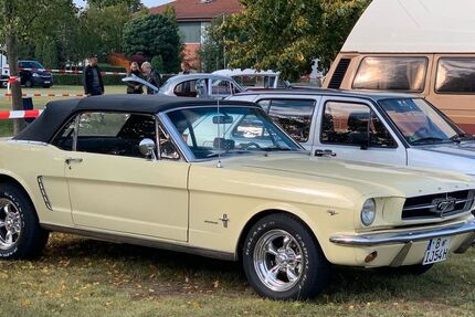 Ford Mustang 2.000 km 39.900 &euro; Oberkrämer 16727