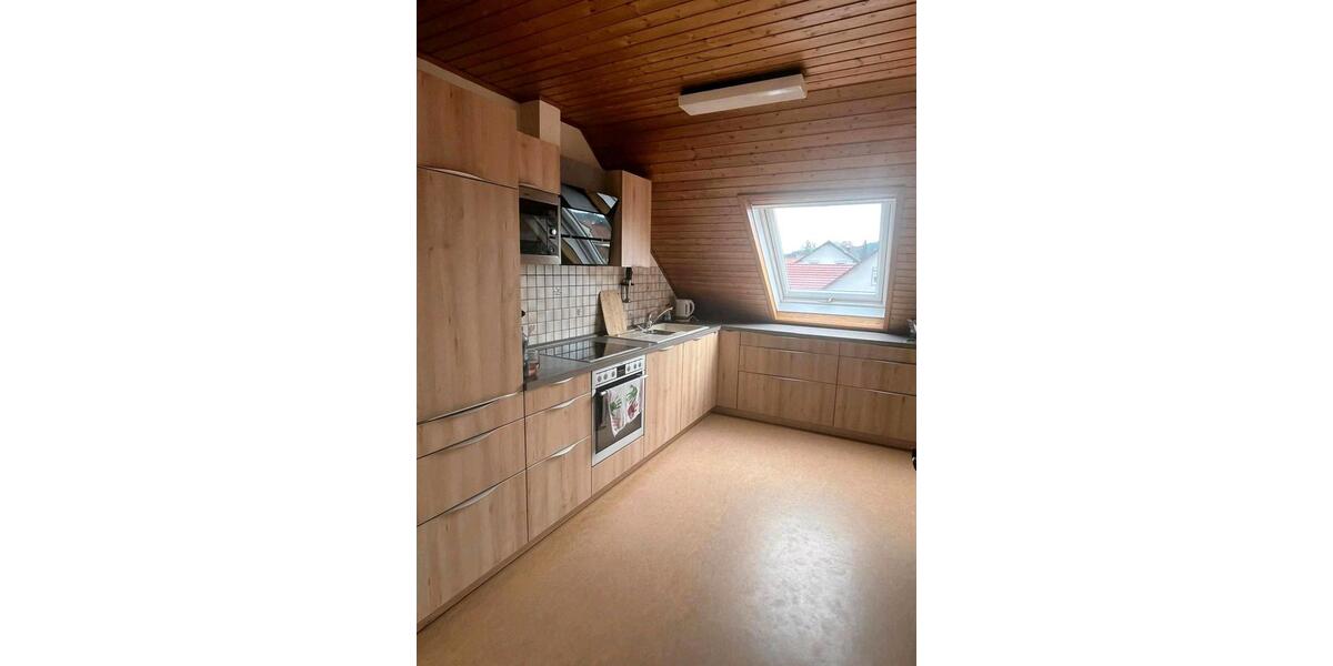 Dachgeschoßwohnung Aichstetten - 4 Zimmer, 84 m&sup2;, 1.150&euro; | Angebot:26664922