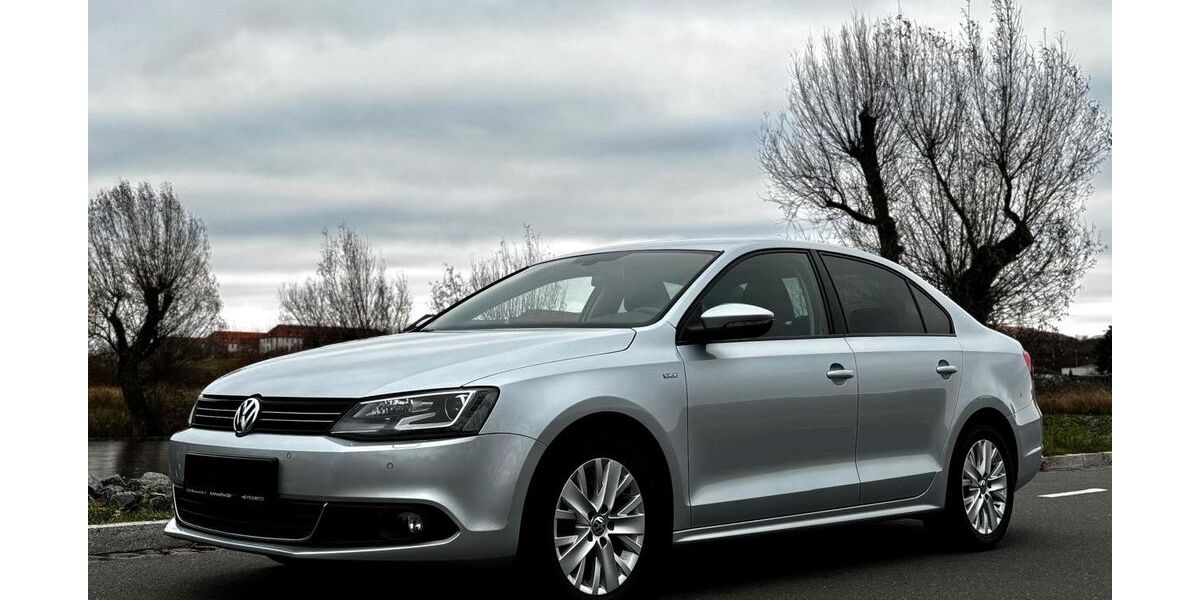 VW Jetta 38.900 km 10.090 € Erfurt 99099