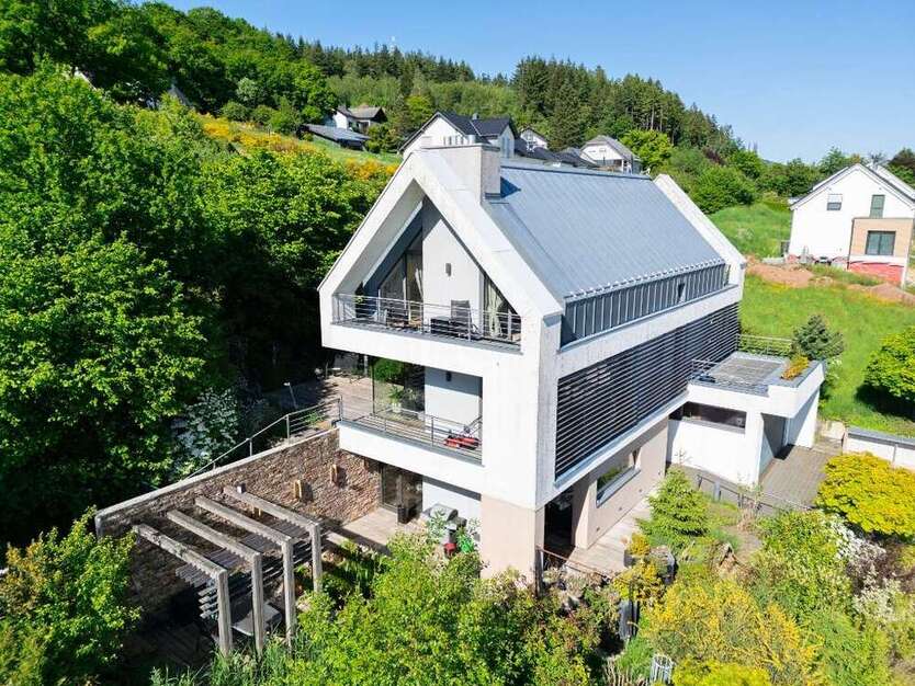 Haus zum Kaufen in Weinsheim in der Eifel 600.000 € 222 m²