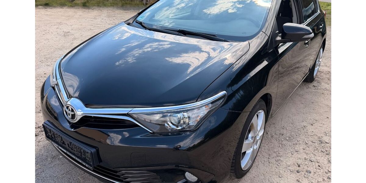 Toyota Auris 175.000 km 7.299 &euro; Cham 93413