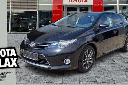 Toyota Auris 106.639 km 10.460 &euro; Dresden 01139