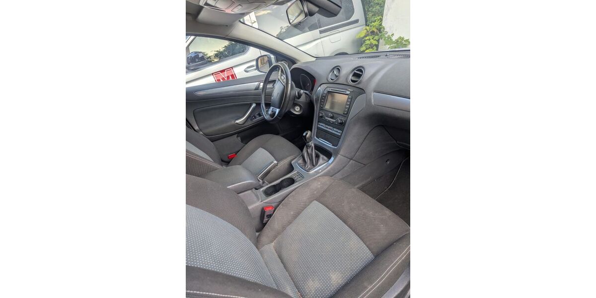 Ford Mondeo 130.000 km 8.300 &euro; Mudersbach 57555