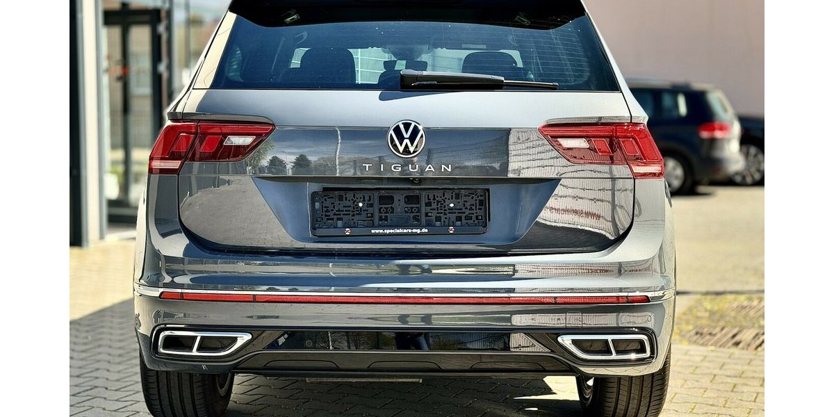 VW Tiguan R-Line / Pano / Kamera / KeylessGO 29.000 km 40.990 &euro; Mönchengladbach 41066