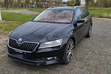 Skoda Superb 89.000 km 22.200 &euro; Schwedt 16303